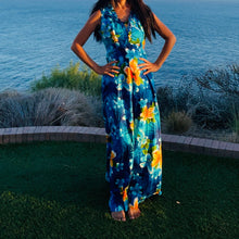 Load image into Gallery viewer, Vintage Malihini Mu'umu'u