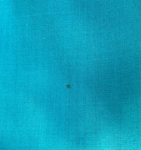 Load image into Gallery viewer, Vintage Mamo Howell Hawai'i Mu'umu'u