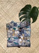 Load image into Gallery viewer, Vintage Kilohana Clothing Co. Wahine Blouse